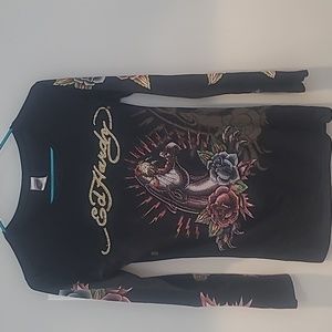 It heard a long sleeve embellished tee, medium